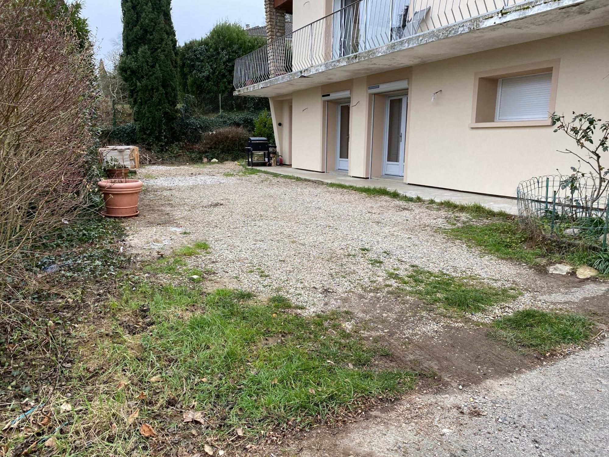 T3 Des Ecorchats Montluel Exterior photo